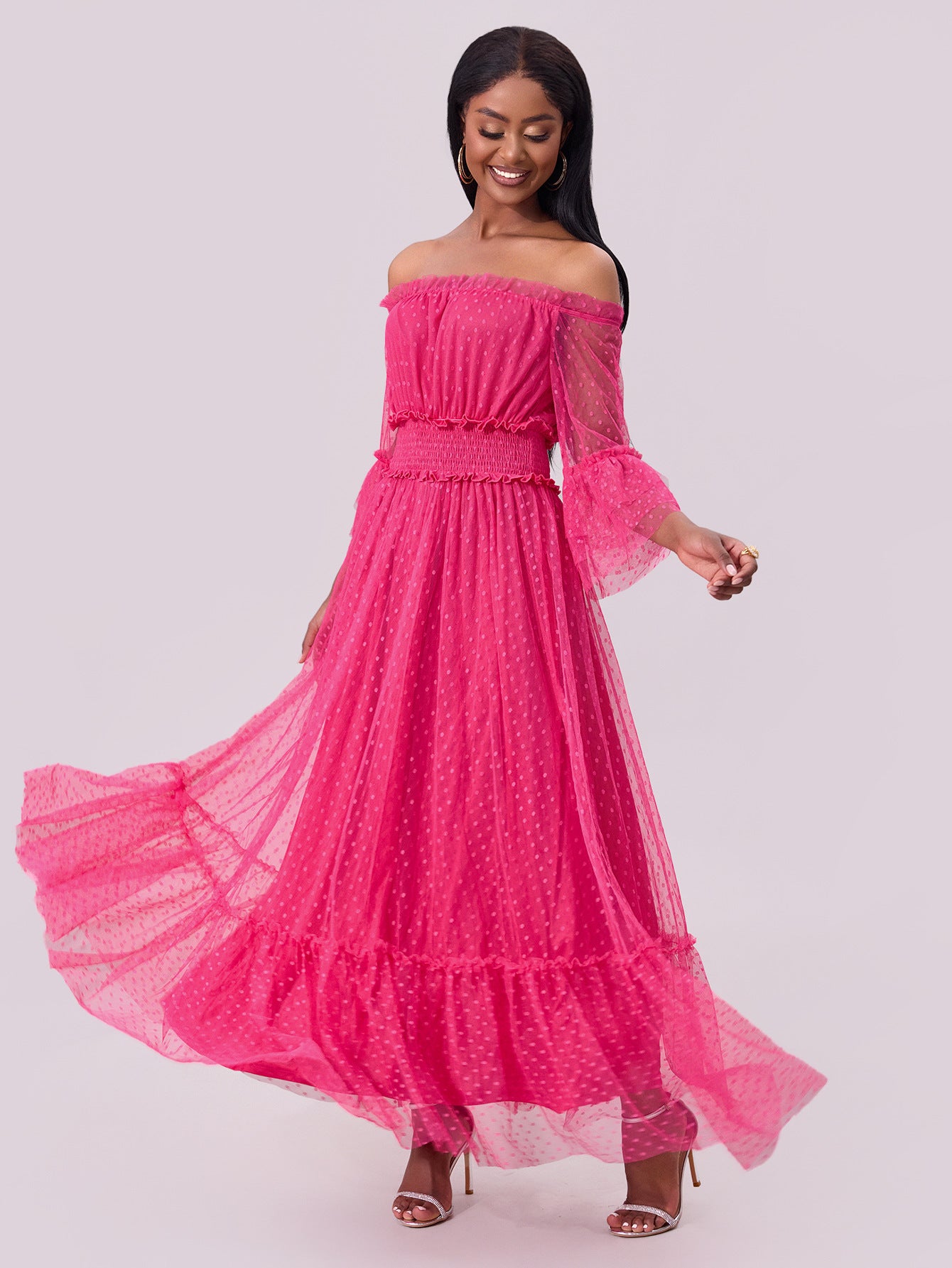 Off-Shoulder Mesh Wedding Dress – Long Sleeves & Flowing Skirt