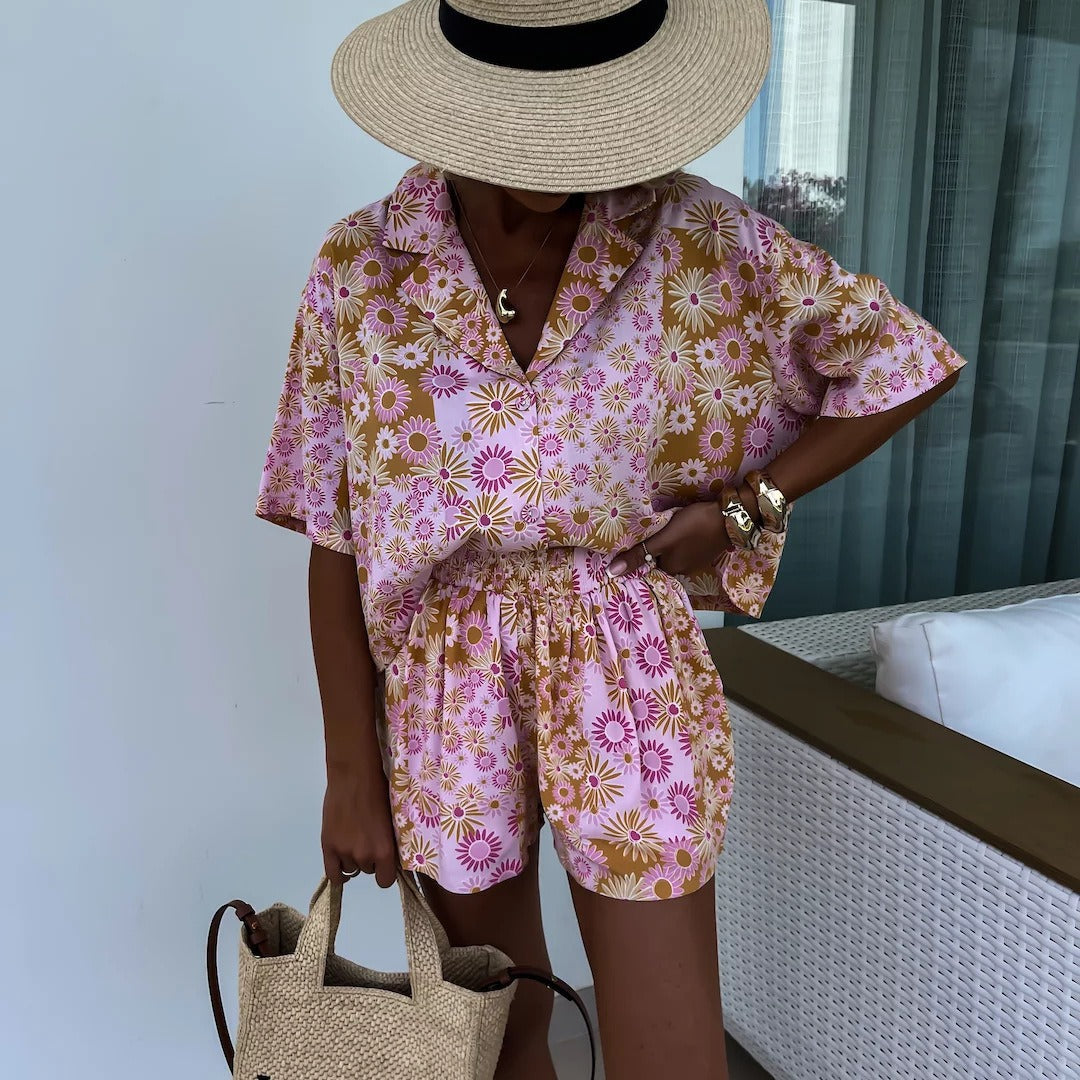 Women’s Printed Two-Piece – Short-Sleeve Blazer & Shorts