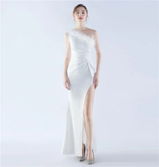 Beaded Feather Evening Dress – Plus Size Winter Elegance