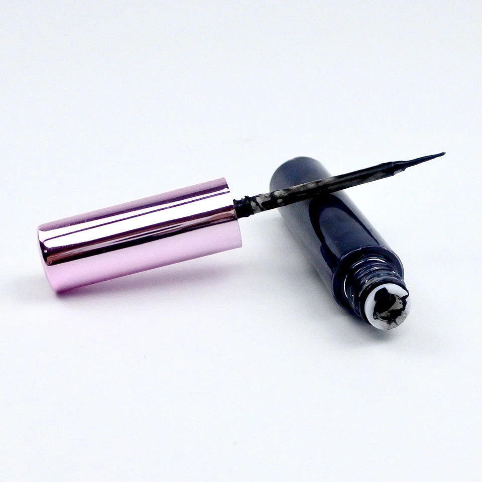 Lash Glue & Seal – Waterproof, Long-Lasting Eyelash Adhesive