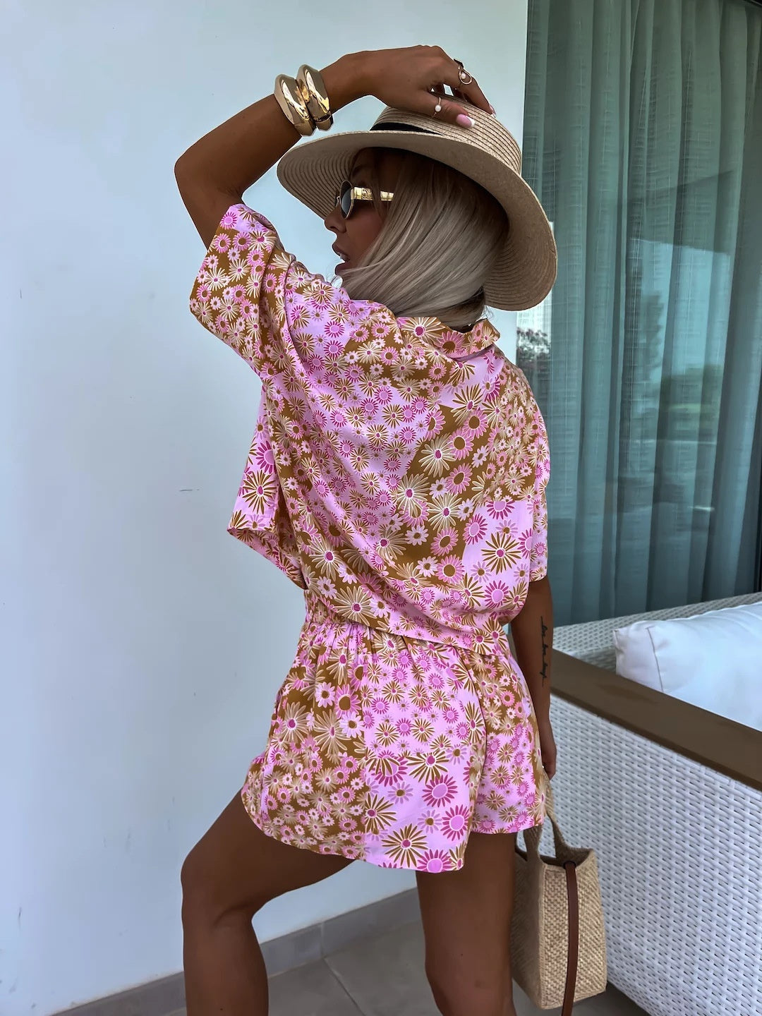 Women’s Printed Two-Piece – Short-Sleeve Blazer & Shorts